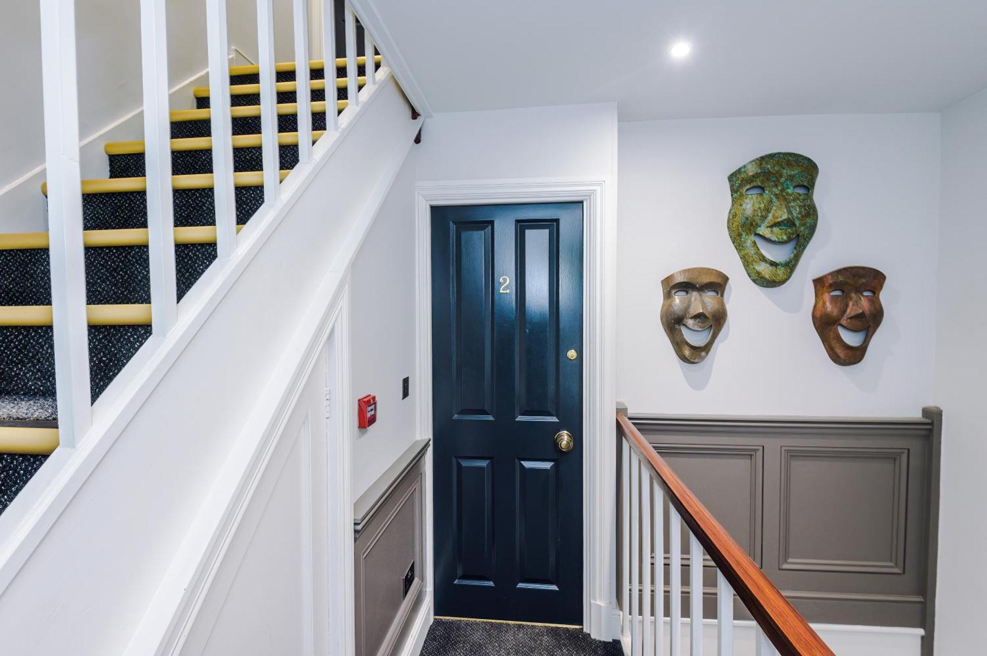 The Shakespeare Abode In Apartment