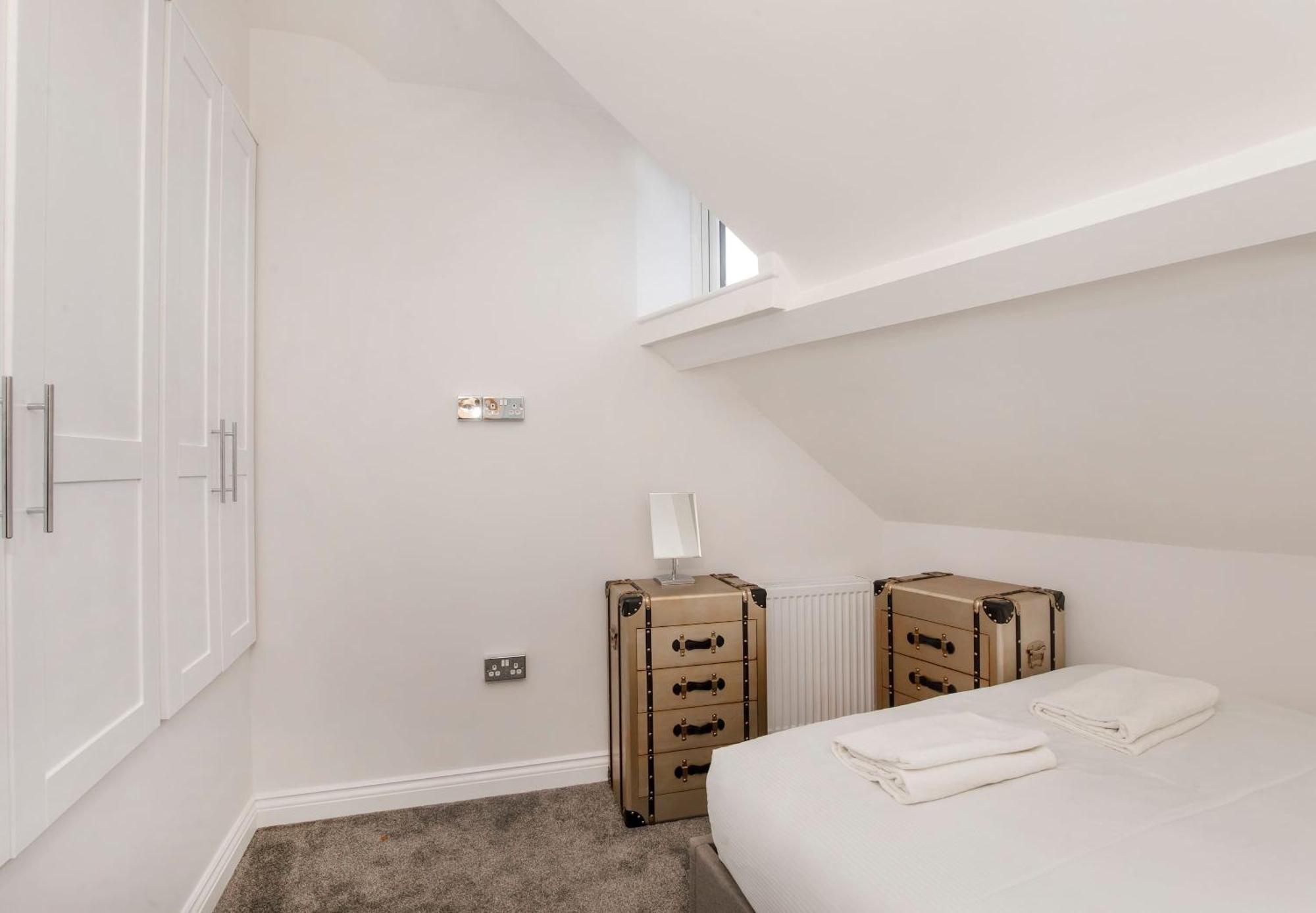 Fishergate Bar Sleeps 4 *