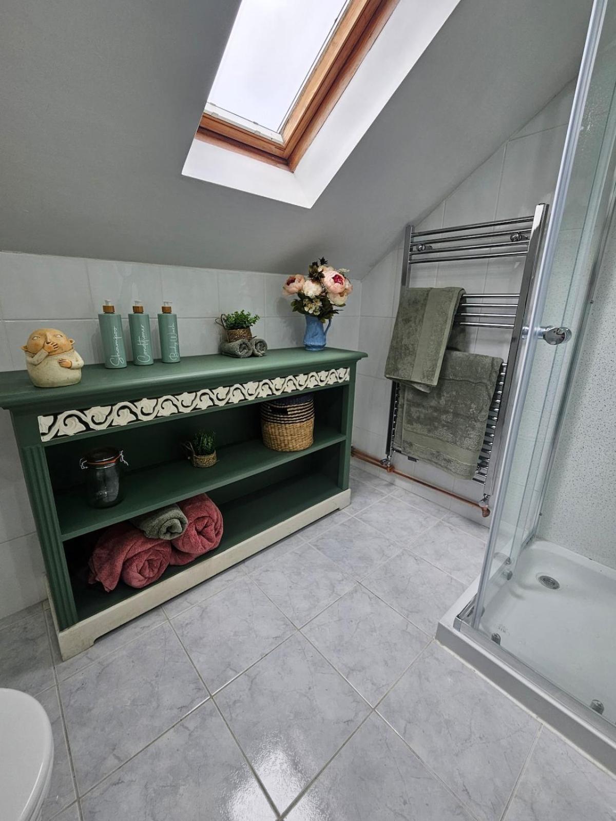 The Coach House, Apartment *