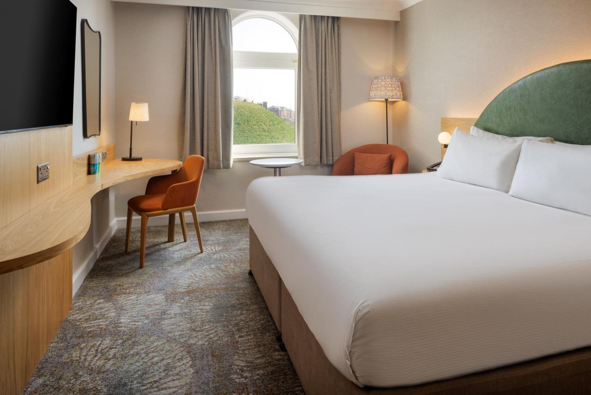 Hilton Hotel 4*