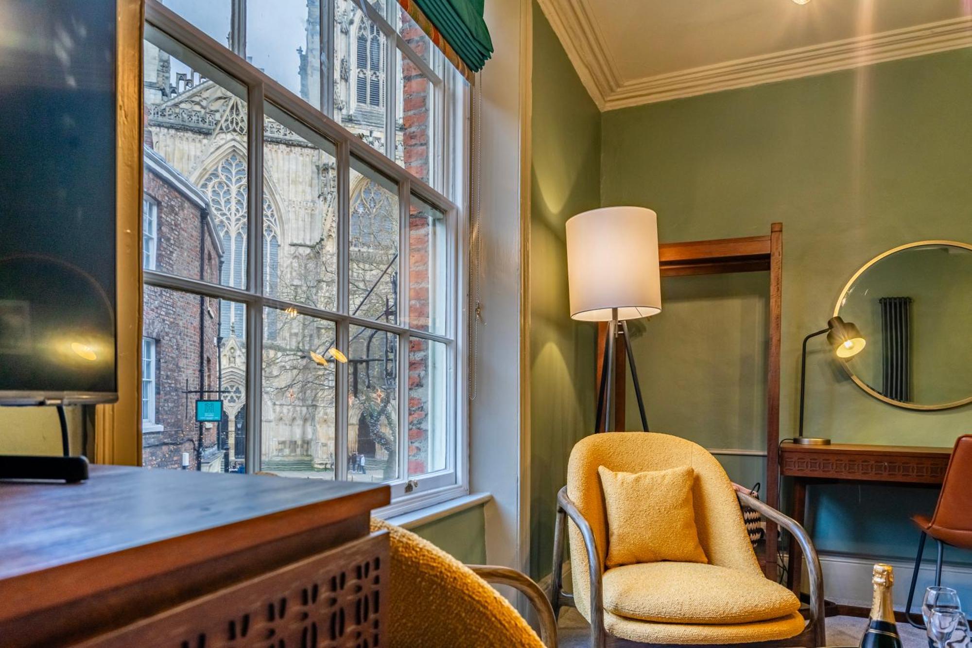 19 High Petergate - Next To Minster Apartment *