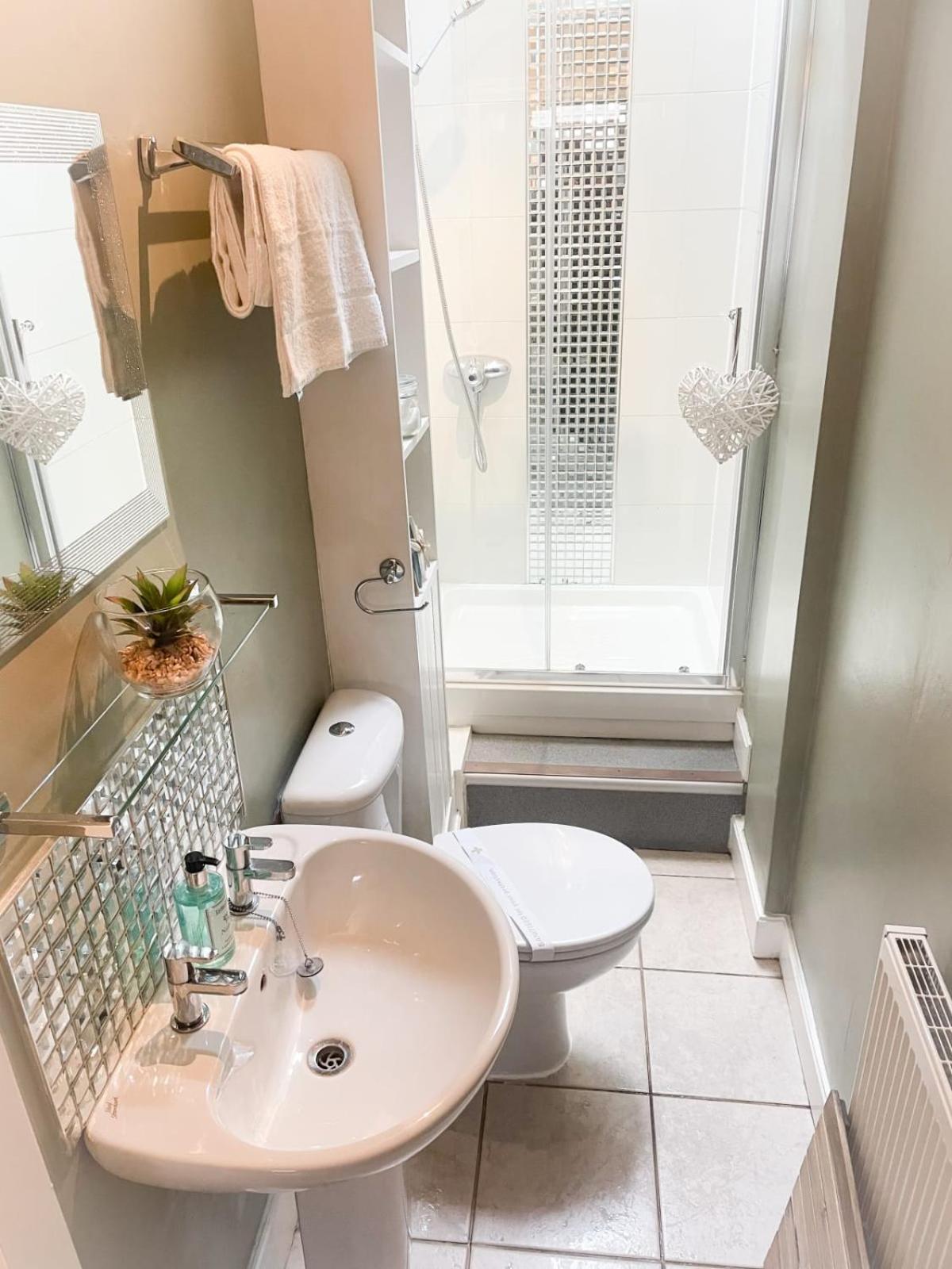 Holiday home Prospect Place - - Free Parking York