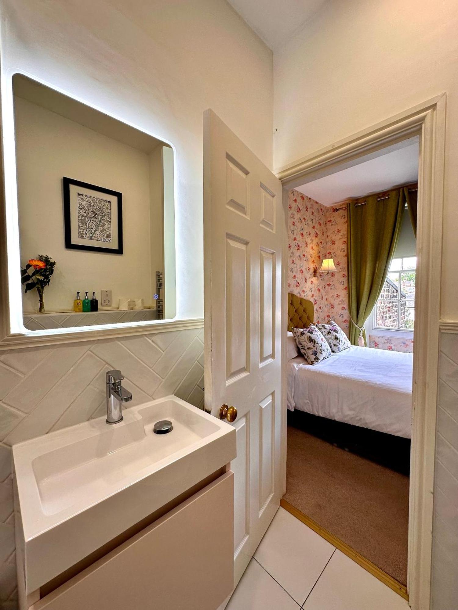 23 St Mary's Bed & Breakfast
