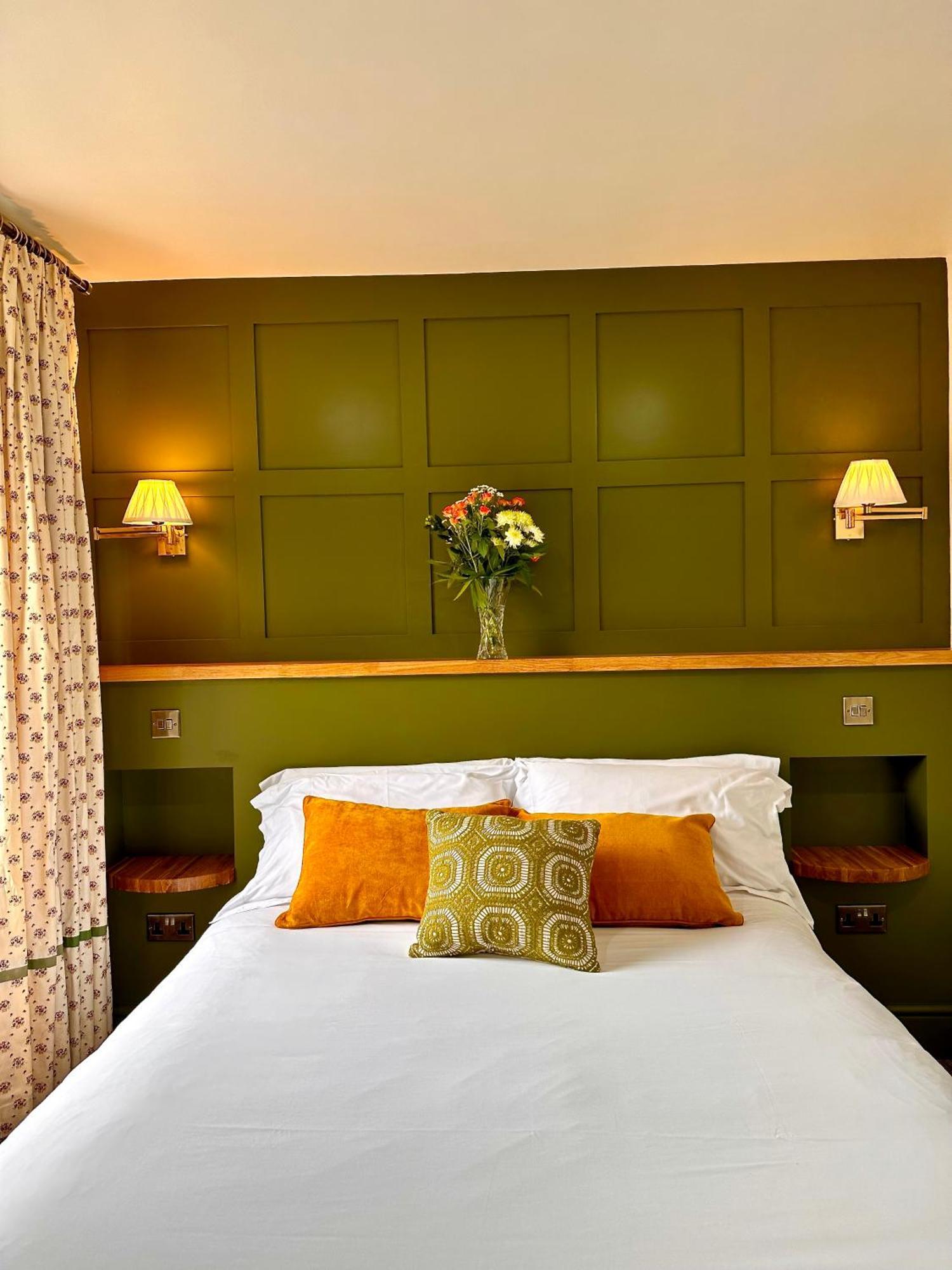 23 St Mary's 4* York