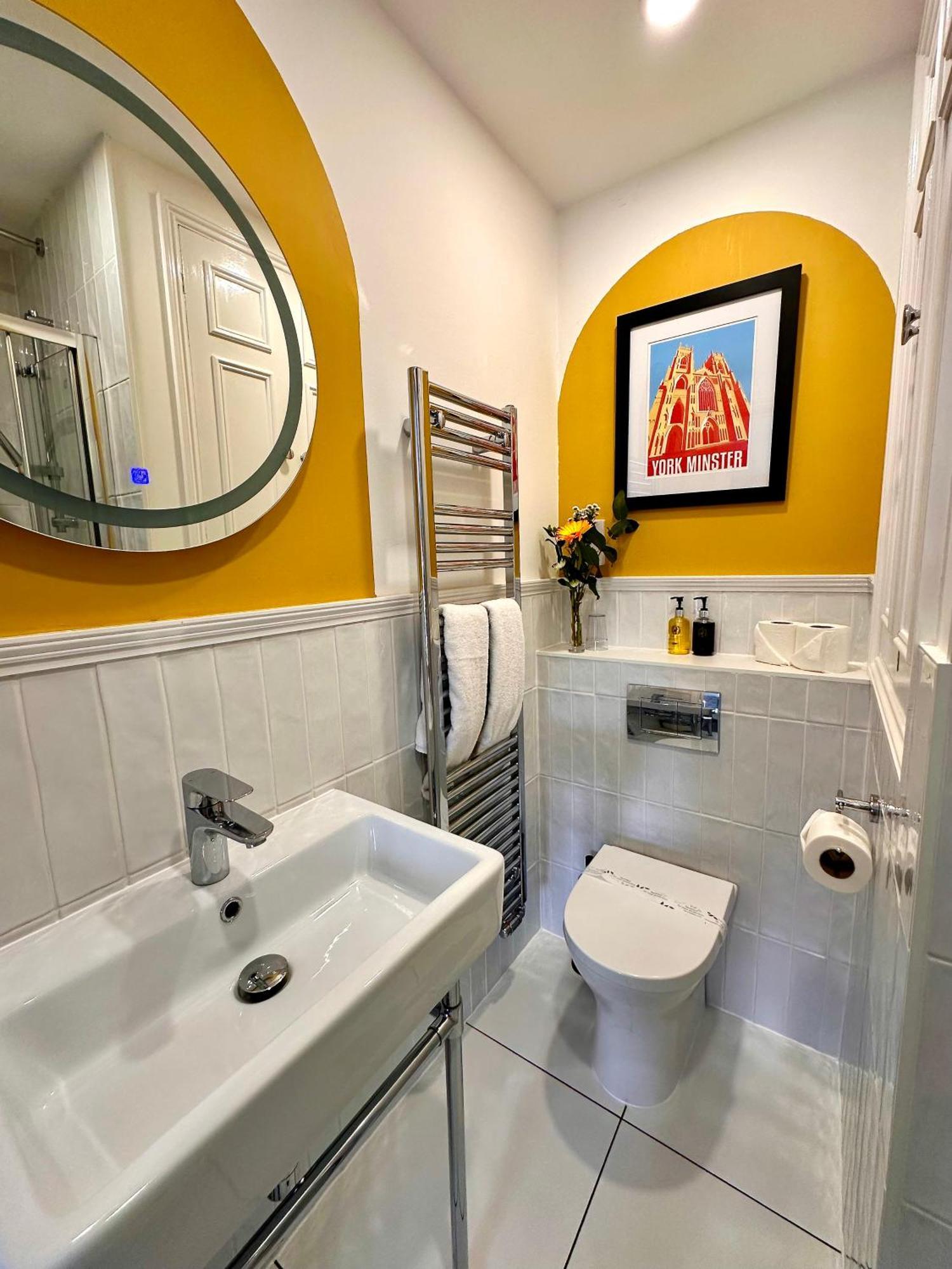23 St Mary's Bed & Breakfast 4*