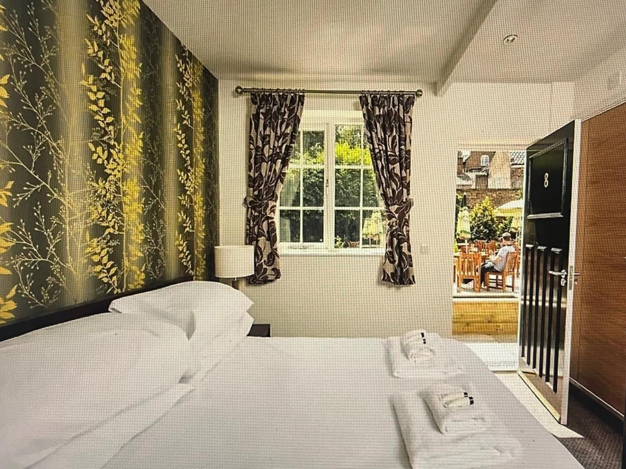 Gillygate Bar & Tea Hotel York