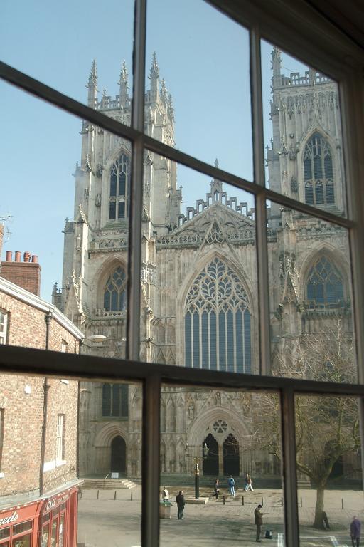 Hotel The Dean Court York