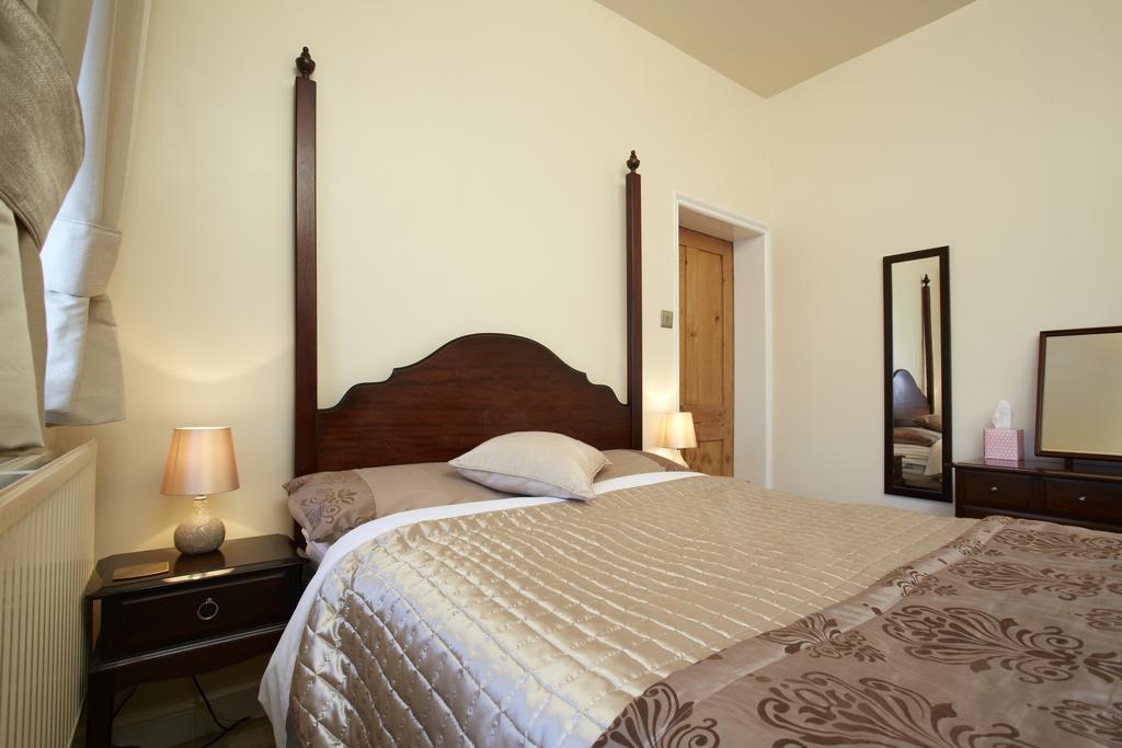 Guest house Fourposter