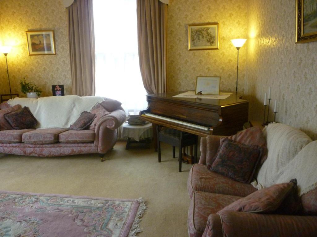Holly Guest house 4*