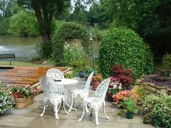 Bed & Breakfast The Willows 4*