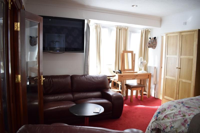Clifton Bridge Guest house