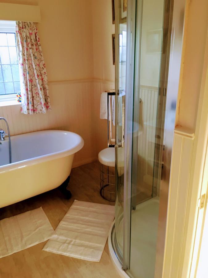 Bed & Breakfast Grove House