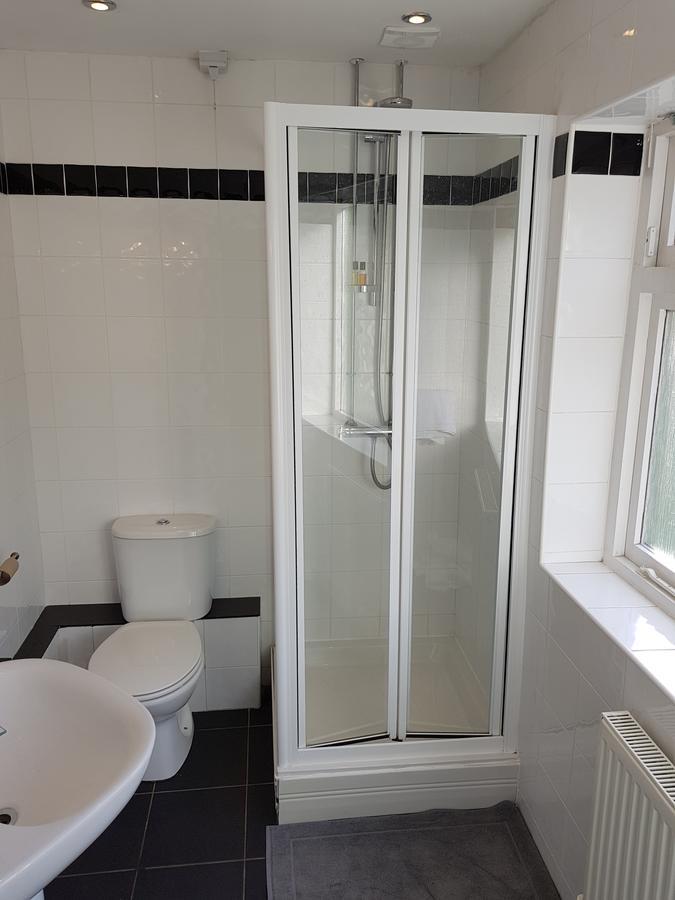 The Chequers Guest house 3*