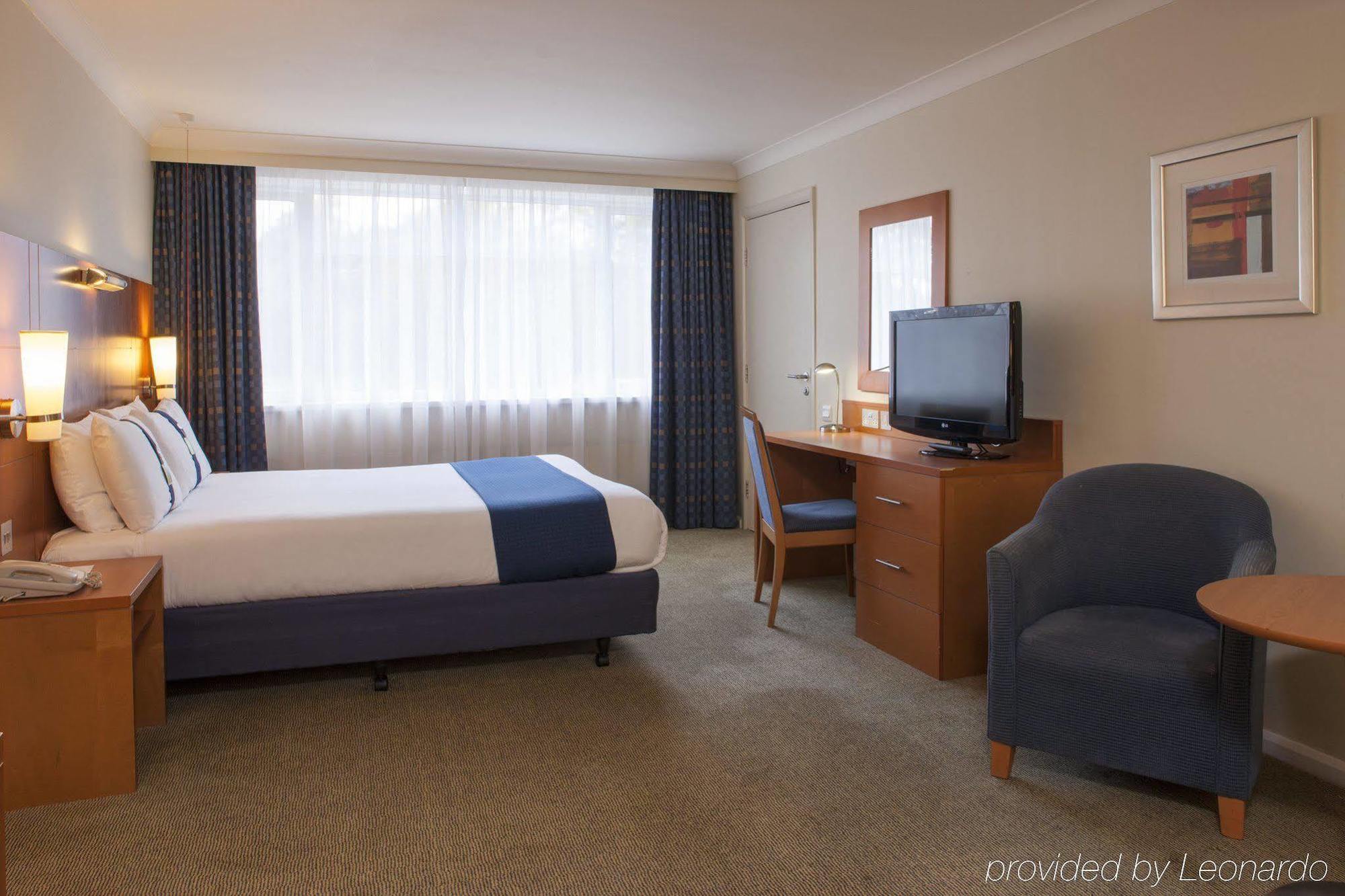 By Ihg