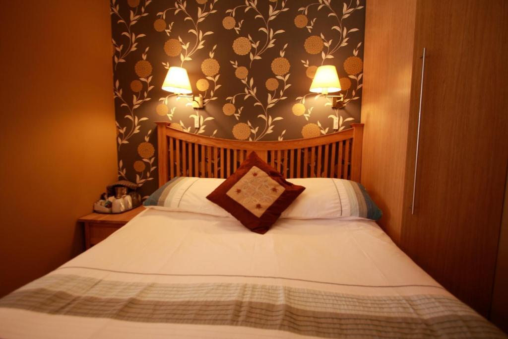 Guest house Brentwood