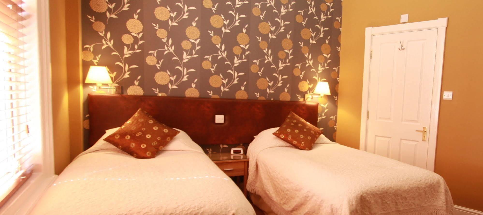 Brentwood 4* York