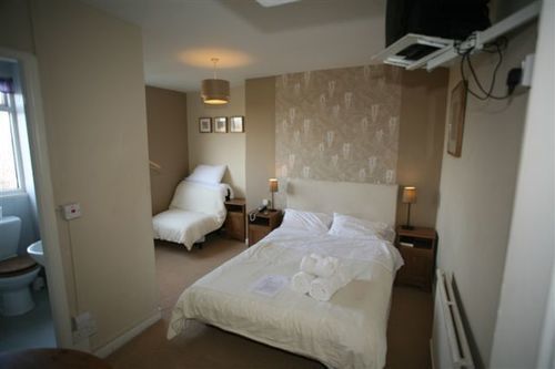Blossoms Guest house 2*