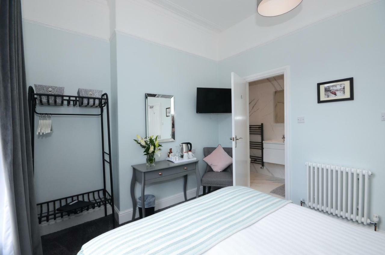 Guest house Airden House York