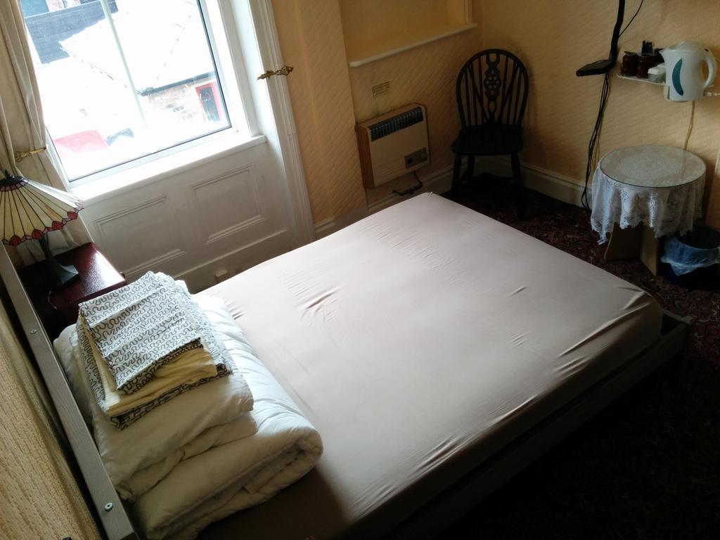 Hostel Astley House