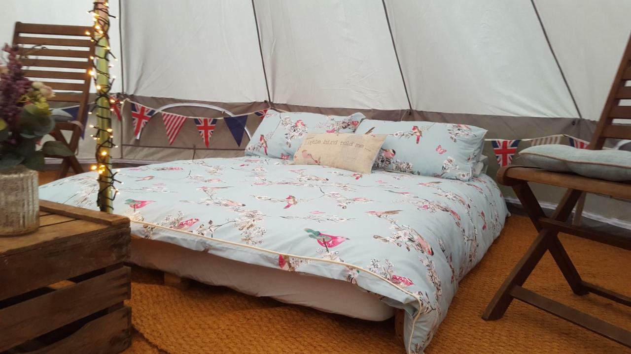 Yapham Holds Campsite 2*