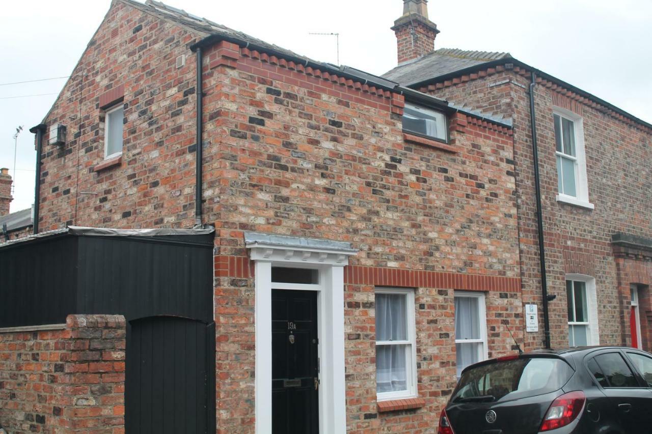 Kyme Street, *