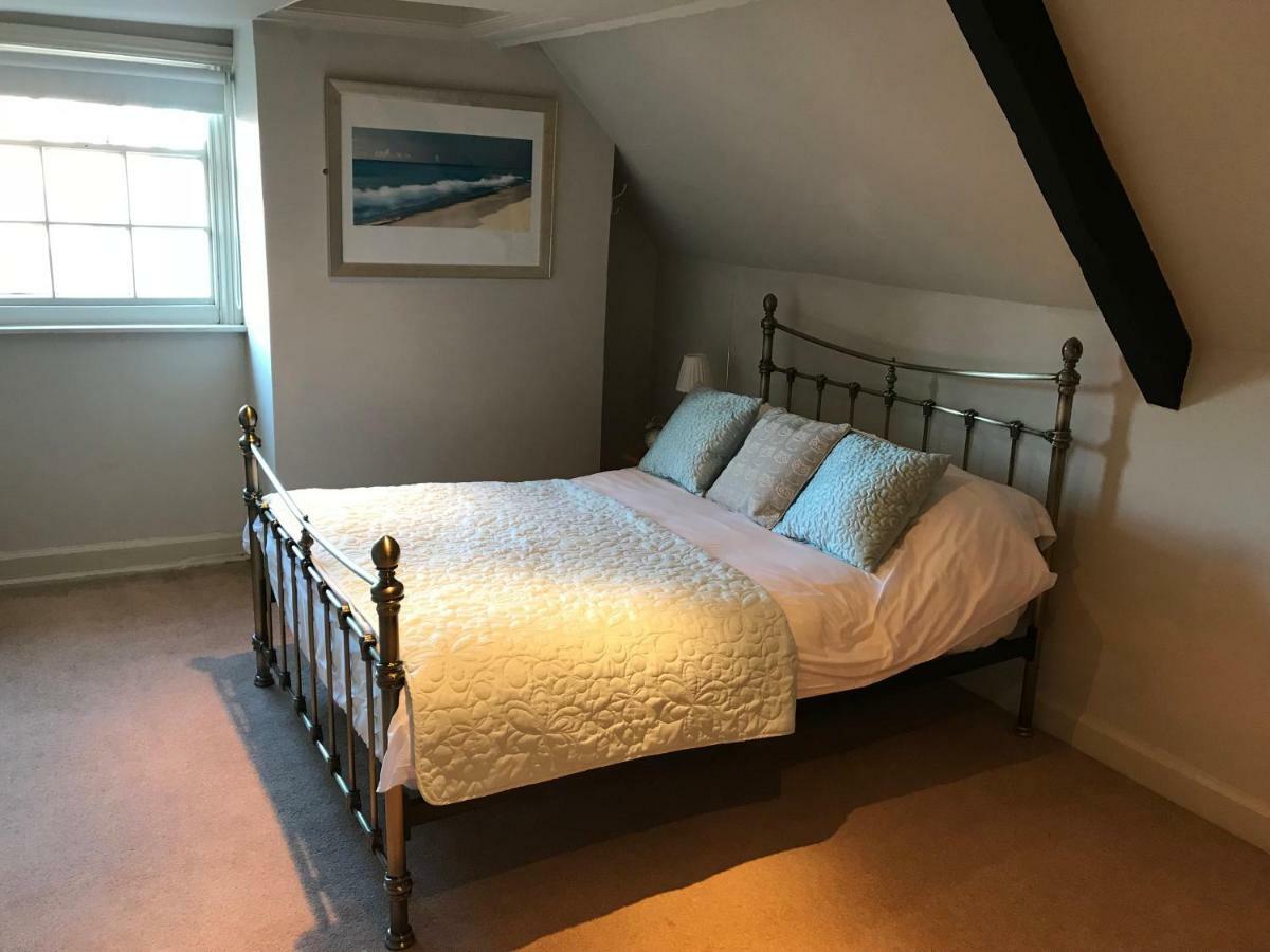 7 Precentor's Court * York