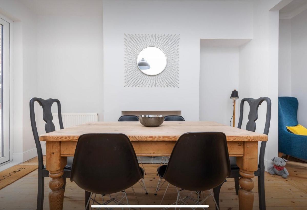 Lower Darnborough Street Holiday Holiday home *