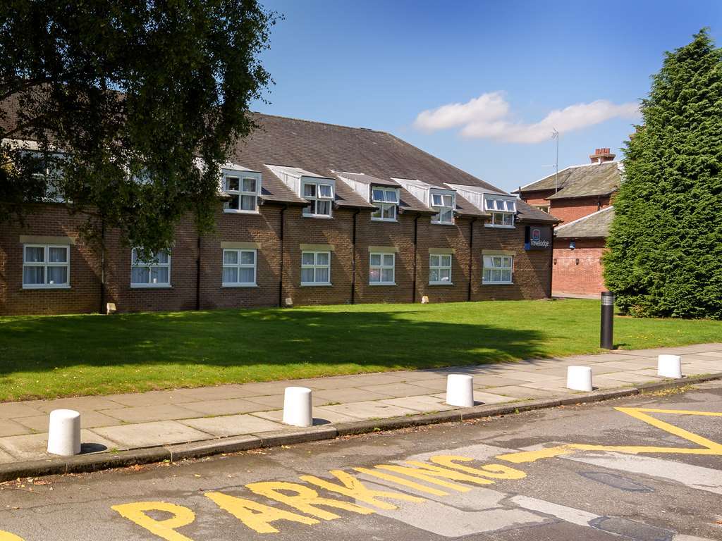 Travelodge Hull Road 3* York
