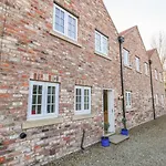 Tuft House
