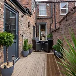 No. 4 George Street