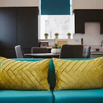 Apartment 8 2 Bedrooms, Sleeps X 6