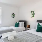 Central 3 Bed Duplex In York - Sleeps 6