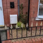 4 Bedroom Home Near York Racecourse