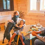 Luxury Hot Tub And Sauna Lodge In York