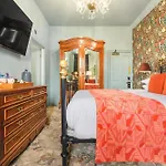 Clementine\'S Guest House