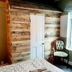 Salisbury Guest House - Free Parking