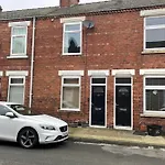 The Knavesmire - Quaint Victorian Home With Free Parking