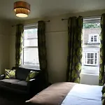 Gillygate Guest House