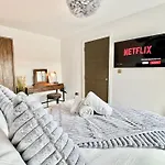Carillon Apartment 60 York With Free Secure Parking