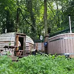 Oku Wooden Pod, Newburgh Priory Estate