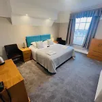 Hedley House Hotel & Apartments