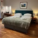 Hedley House Hotel & Apartments