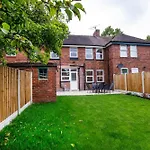 The Burton York 3 Bedroom House Sleeps 6