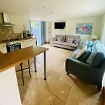 Hornington Lodge