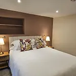 St. George’s Hotel