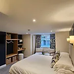 St. George’s Hotel