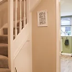 Middle Cottage