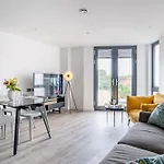 42 City Gate - Gym Included