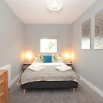 Froghall Luxury Suites- Close To City Centre- Free Parking
