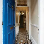 Vas\' York House